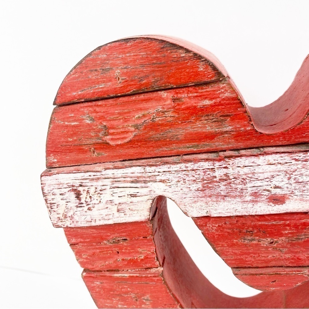 Painted Reclaimed Wood Heart On A Pedestal Figure Sculpture Farmhouse Coastal - Picture 3 of 12